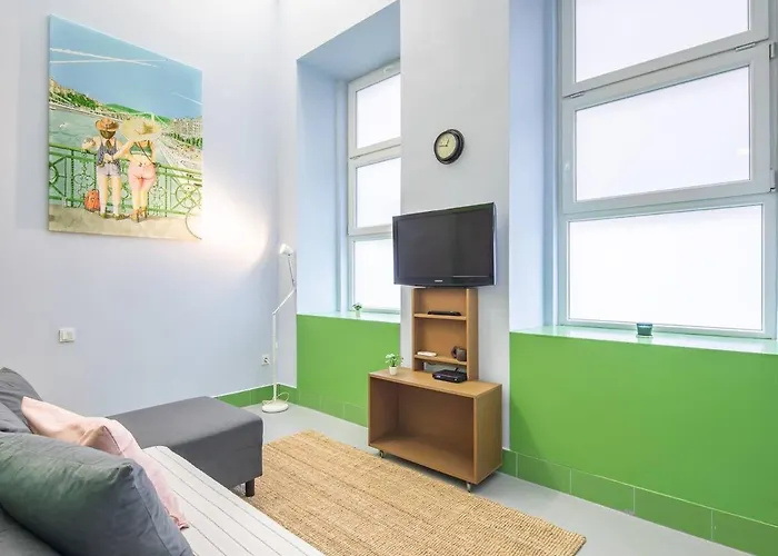 Greenlight 2 Bedroom Brody 17 Apartment *